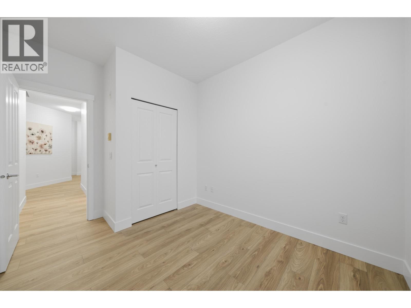 114 3178 Dayanee Springs Boulevard, Coquitlam, BC - Indoor Photo Showing Other Room