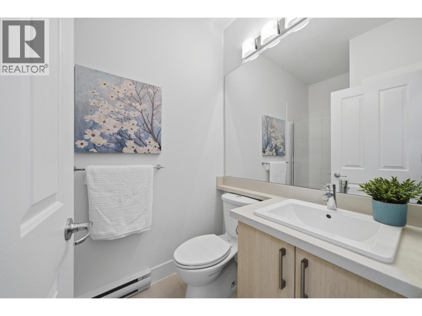 114 3178 Dayanee Springs Boulevard, Coquitlam, BC - Indoor Photo Showing Bathroom