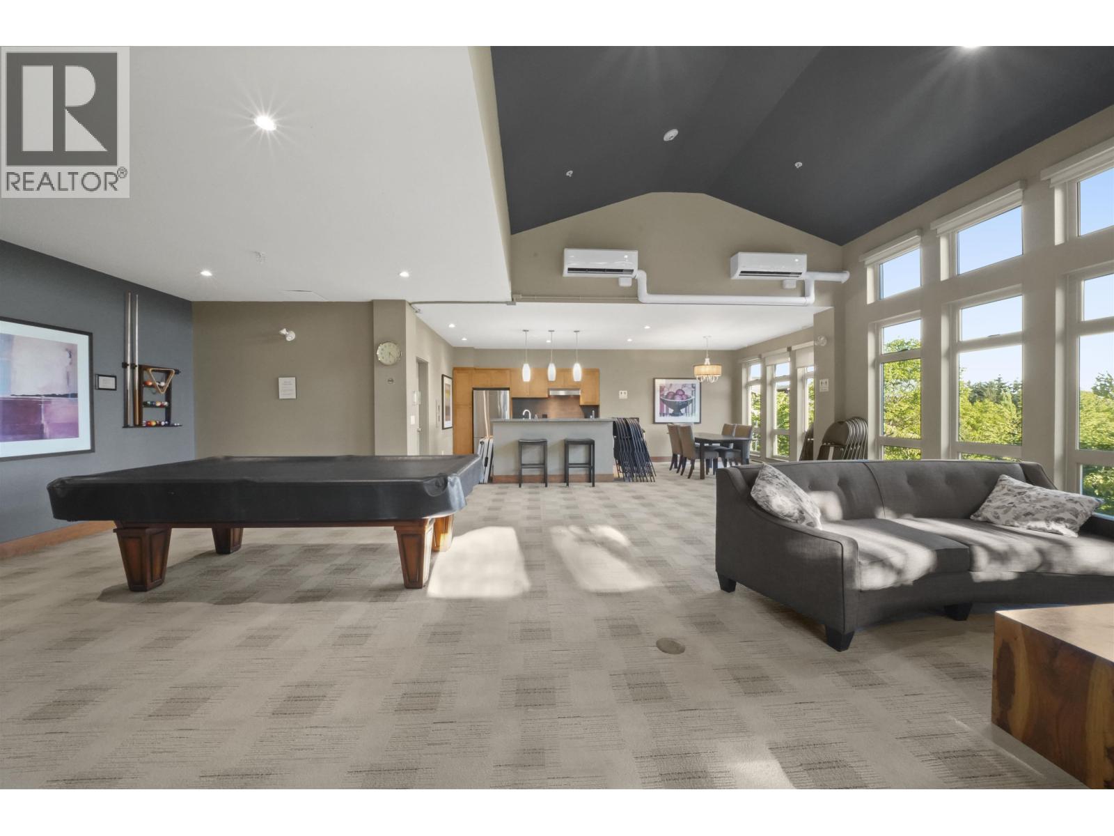 114 3178 Dayanee Springs Boulevard, Coquitlam, BC - Indoor Photo Showing Other Room