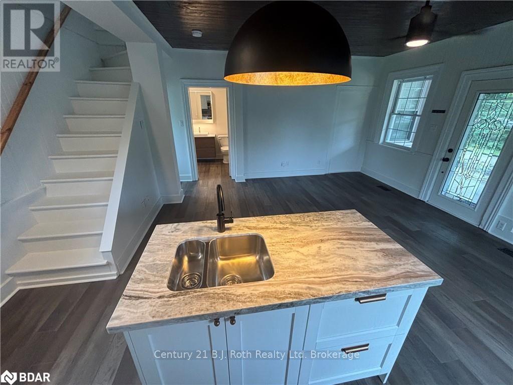 287 Barrie Street, Essa, ON - Indoor