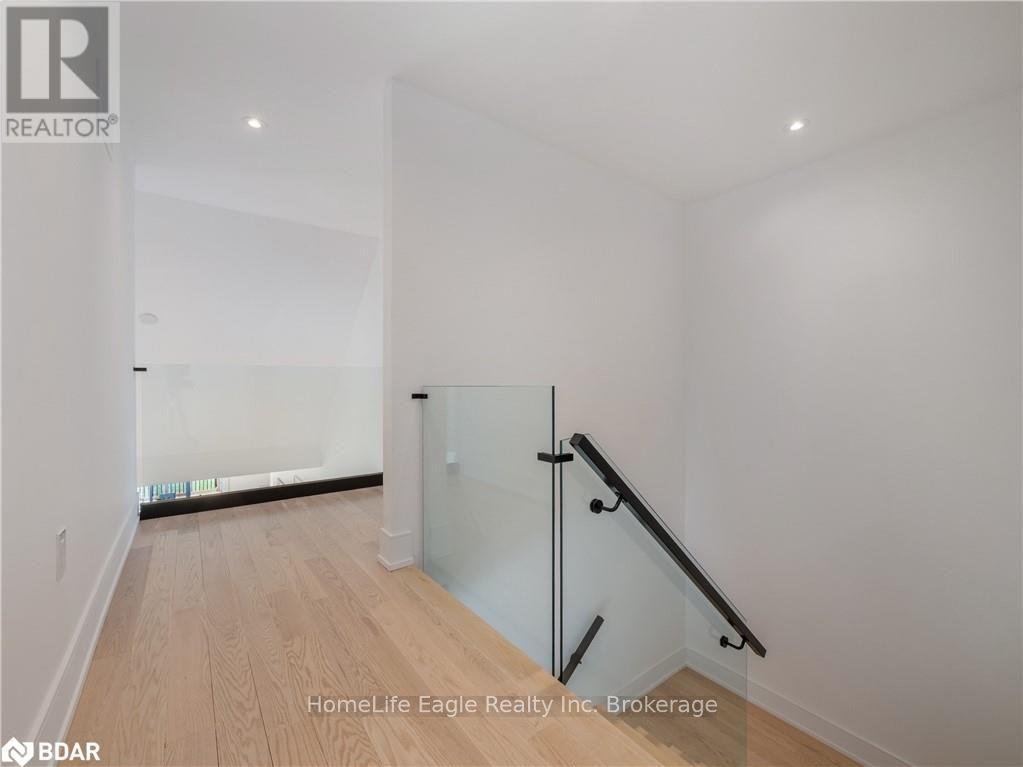 1242 Killarney Beach Road, Innisfil, ON - Indoor Photo Showing Other Room