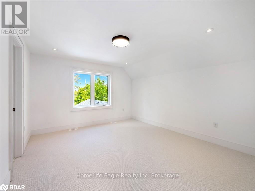 1242 Killarney Beach Road, Innisfil, ON - Indoor Photo Showing Other Room