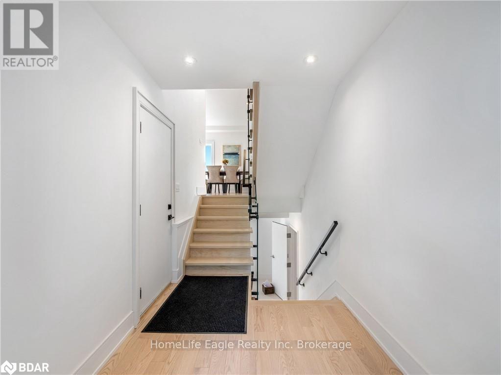 1242 Killarney Beach Road, Innisfil, ON - Indoor Photo Showing Other Room