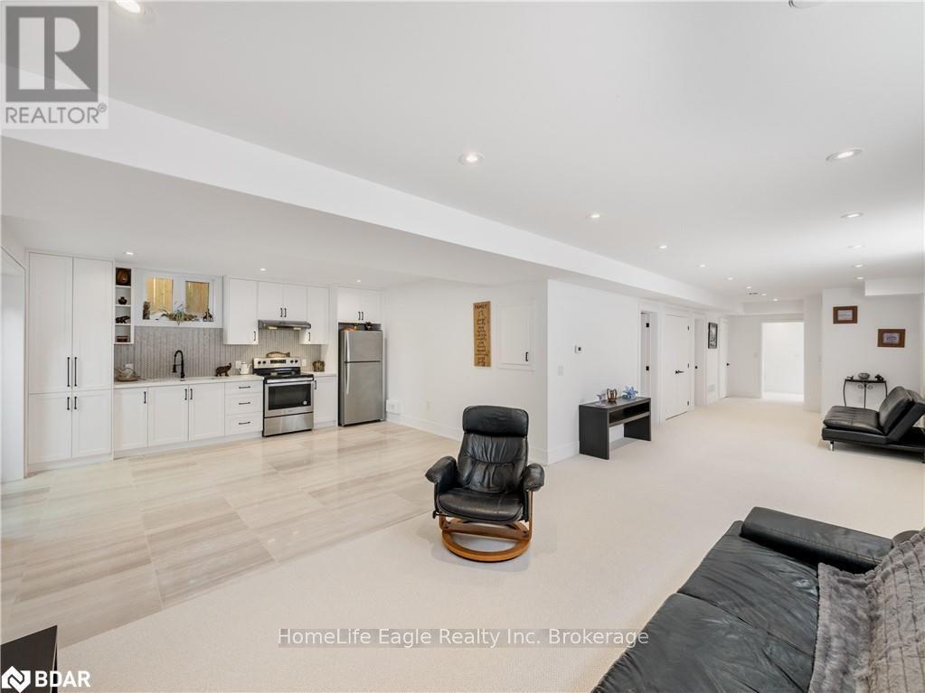 1242 Killarney Beach Road, Innisfil, ON - Indoor