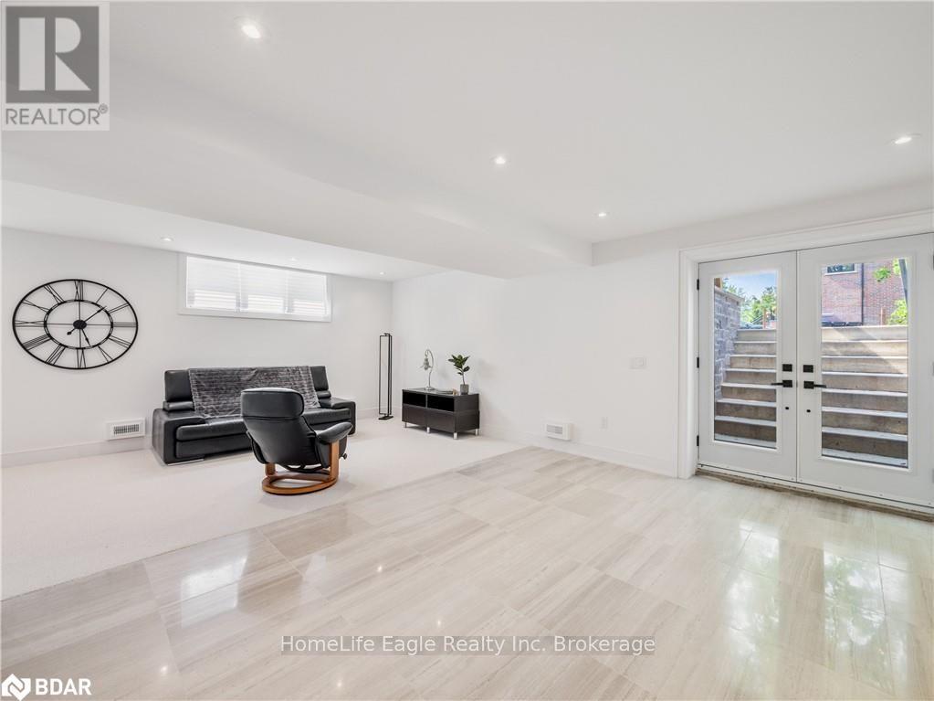 1242 Killarney Beach Road, Innisfil, ON - Indoor