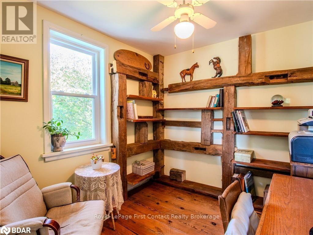 2041 Flos Rd Four Road W, Springwater, ON - Indoor