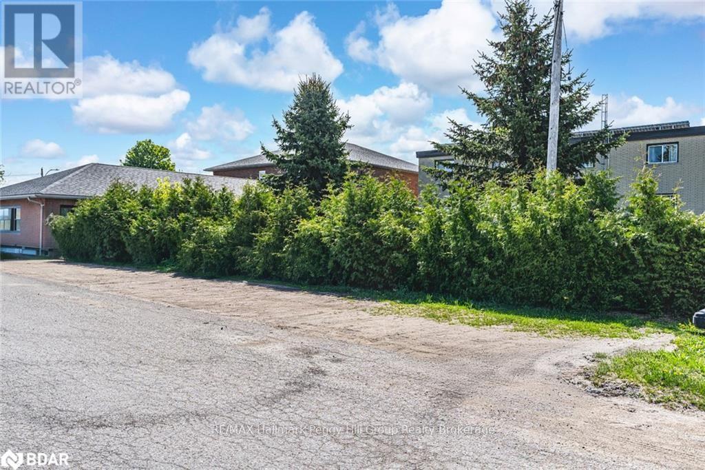 27 Queen Street West, Springwater, ON