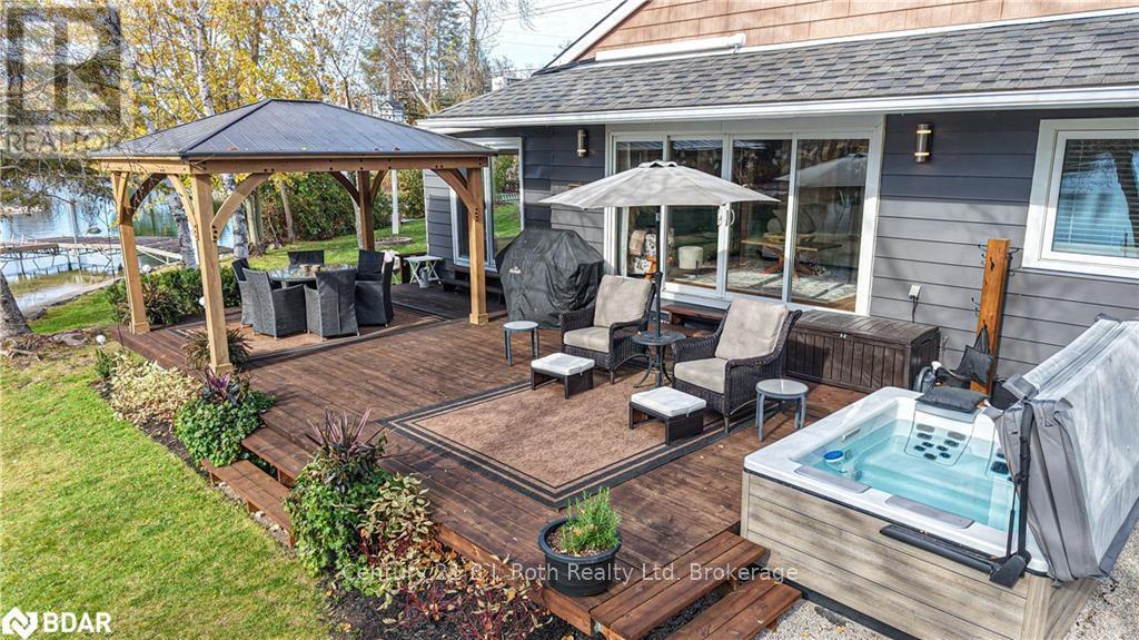 8222 County Rd 169 Road, Severn, ON - Outdoor With Deck Patio Veranda