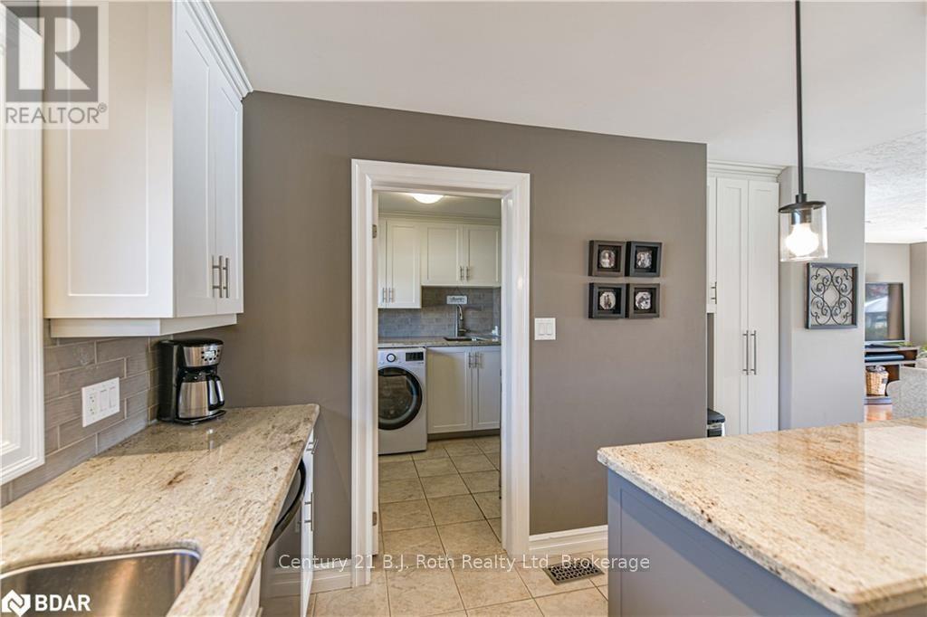 8222 County Rd 169 Road, Severn, ON - Indoor