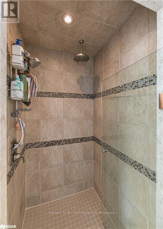 8222 County Rd 169 Road, Severn, ON - Indoor Photo Showing Bathroom