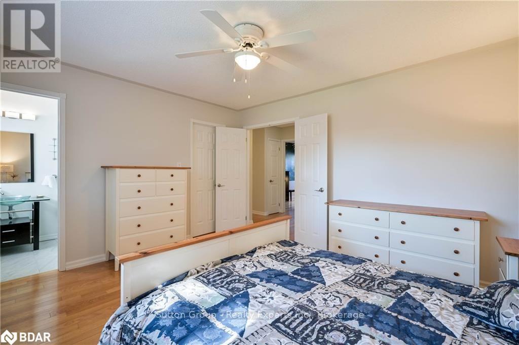 12 Langevin Drive, Wasaga Beach, ON - Indoor Photo Showing Bedroom