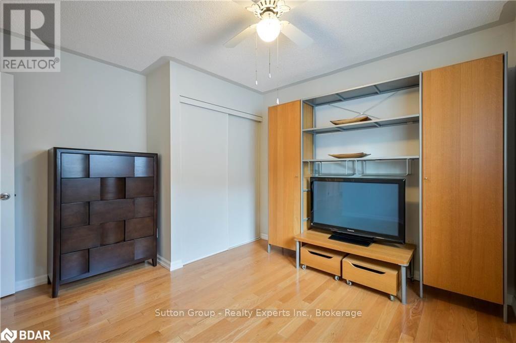 12 Langevin Drive, Wasaga Beach, ON - Indoor Photo Showing Other Room