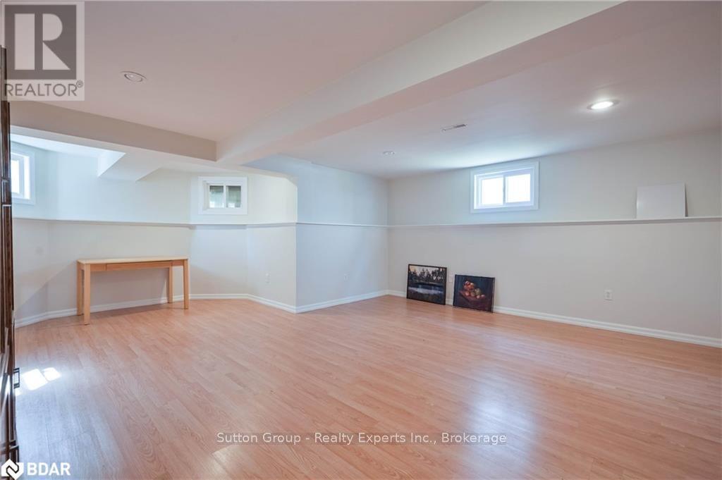 12 Langevin Drive, Wasaga Beach, ON - Indoor