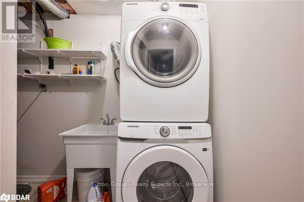 12 Langevin Drive, Wasaga Beach, ON - Indoor Photo Showing Laundry Room