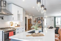 Sleek Quartz Counter tops -