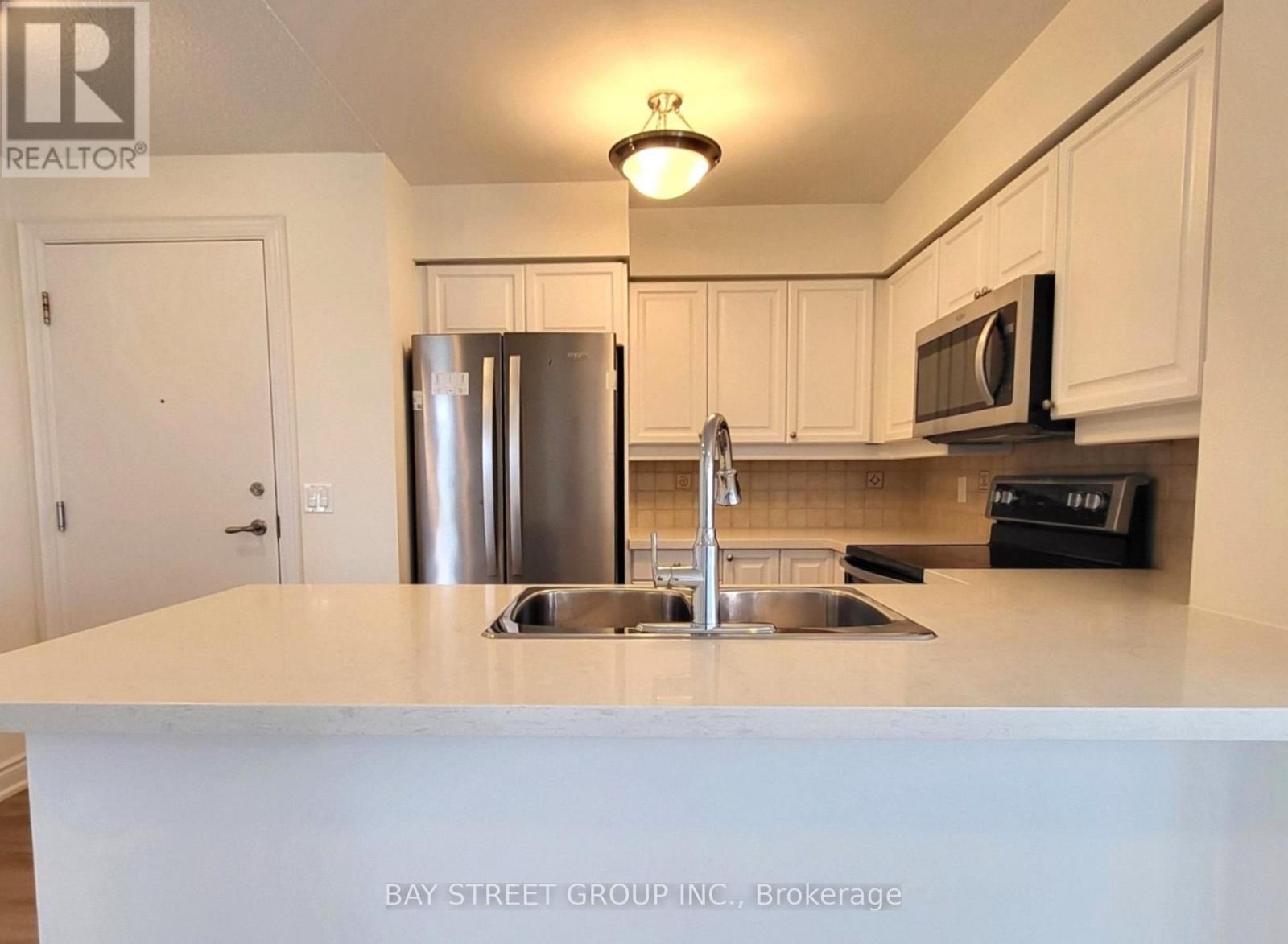 1413 - 15 Greenview Avenue, Toronto, ON - Indoor Photo Showing Kitchen With Double Sink