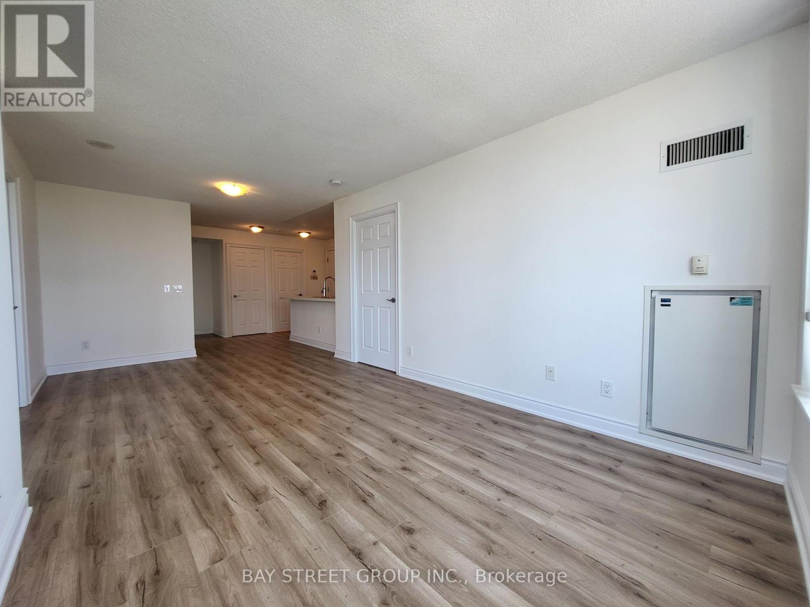 1413 - 15 Greenview Avenue, Toronto, ON - Indoor Photo Showing Other Room