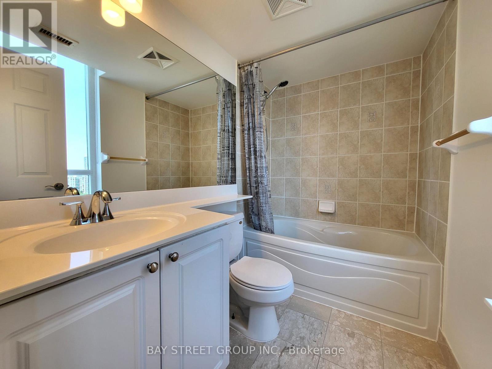 1413 - 15 Greenview Avenue, Toronto, ON - Indoor Photo Showing Bathroom