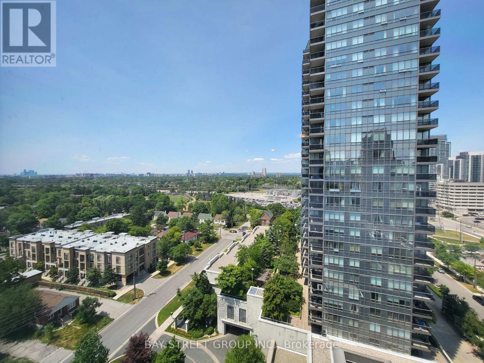 1413 - 15 Greenview Avenue, Toronto, ON - Outdoor