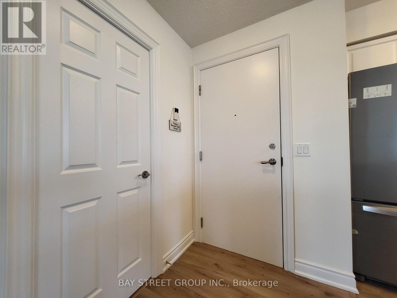 1413 - 15 Greenview Avenue, Toronto, ON - Indoor Photo Showing Other Room