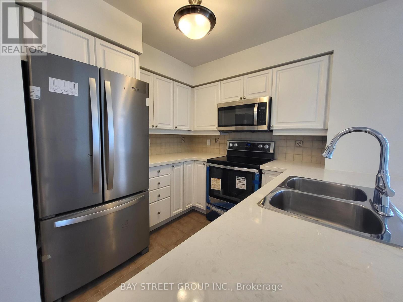 1413 - 15 Greenview Avenue, Toronto, ON - Indoor Photo Showing Kitchen With Double Sink