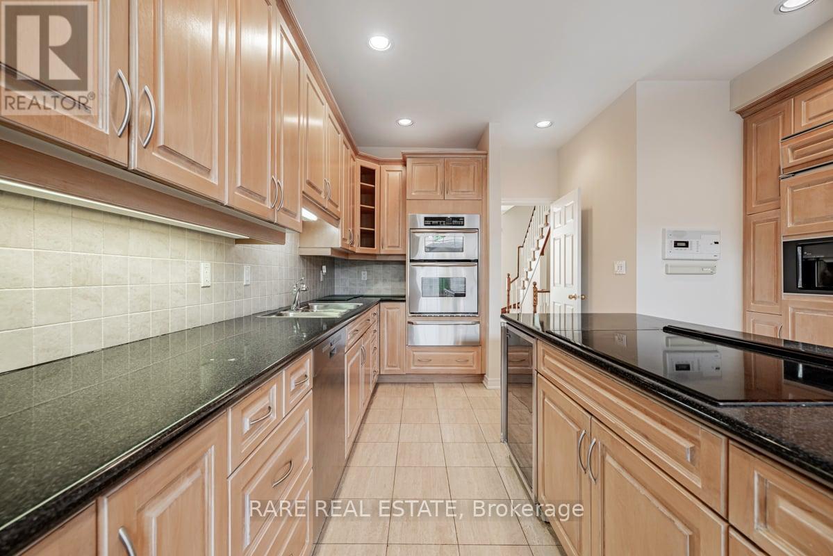 36 Horsham Avenue, Toronto, ON - Indoor Photo Showing Kitchen