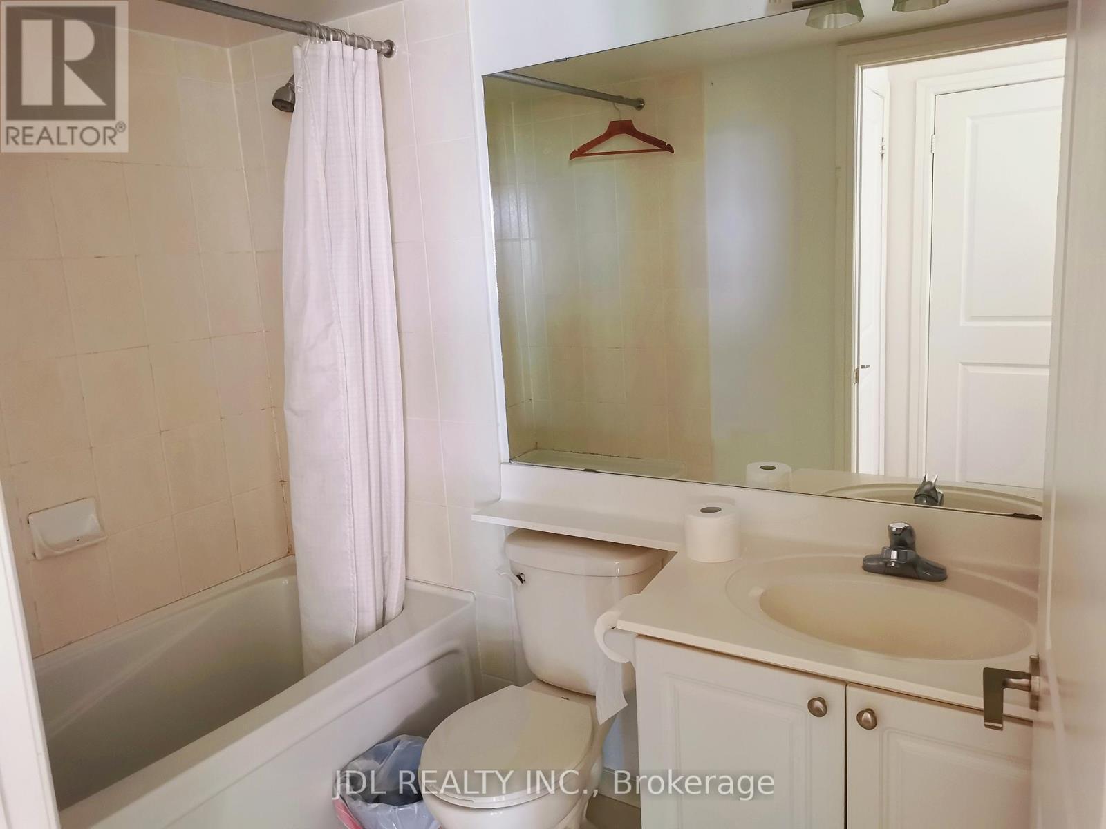 1510 - 35 Bales Avenue, Toronto, ON - Indoor Photo Showing Bathroom