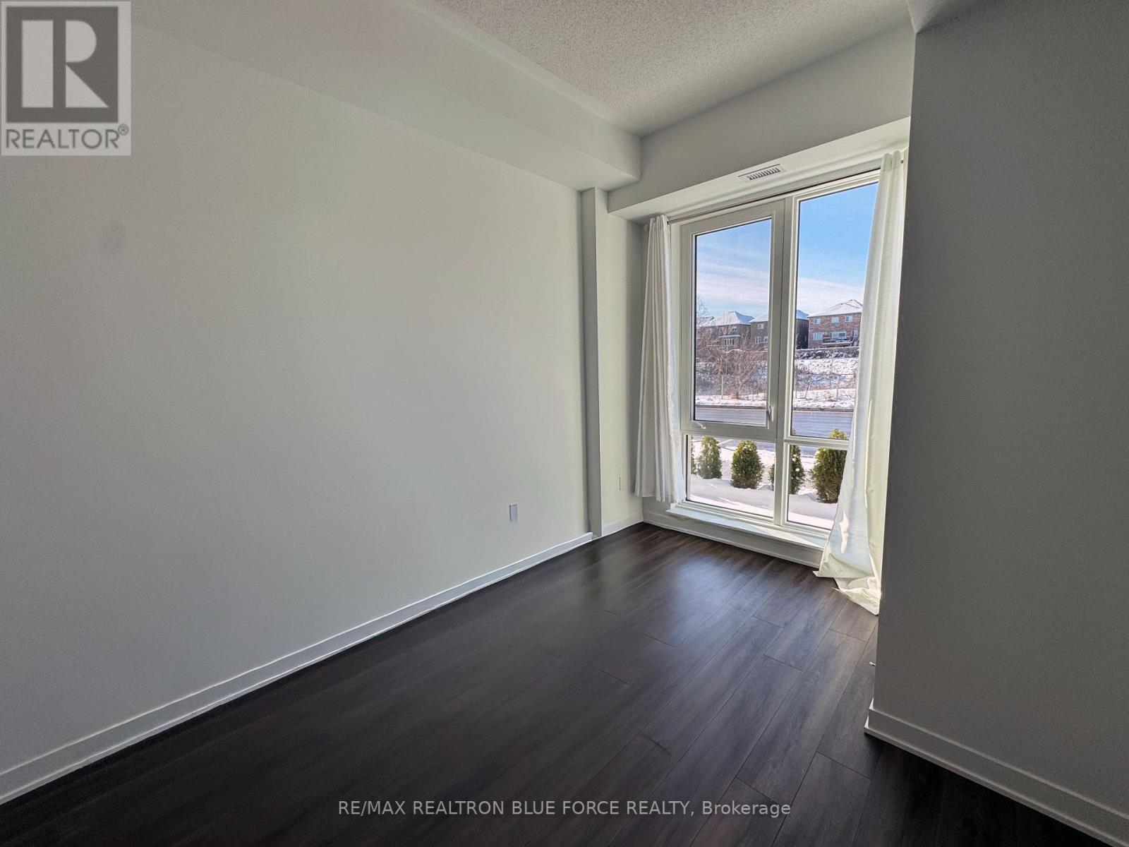 109 - 385 Arctic Red Drive, Oshawa, ON - Indoor Photo Showing Other Room