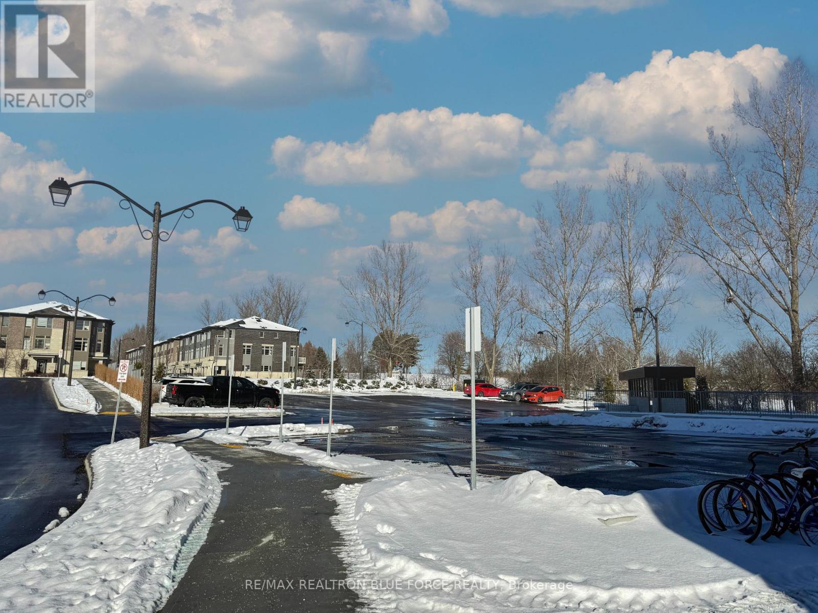 109 - 385 Arctic Red Drive, Oshawa, ON - Outdoor With View