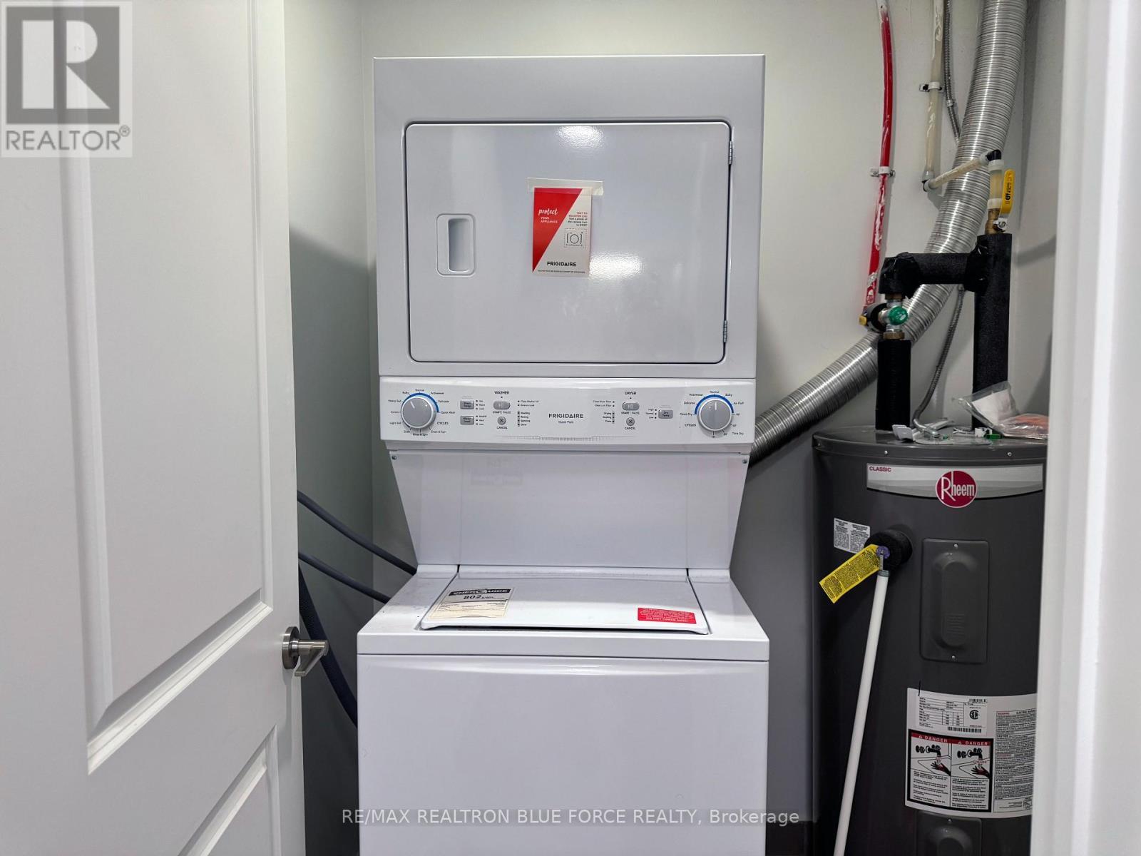 109 - 385 Arctic Red Drive, Oshawa, ON - Indoor Photo Showing Laundry Room