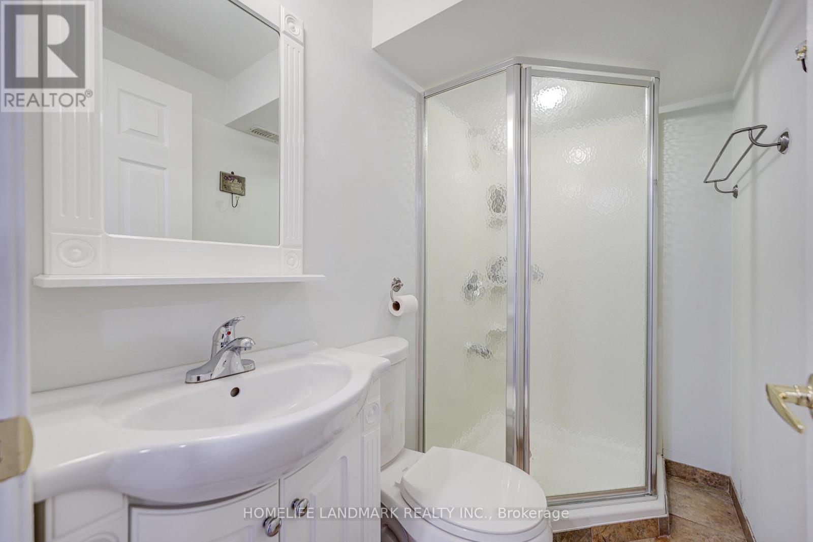 16 Gauguin Avenue, Vaughan, ON - Indoor Photo Showing Bathroom