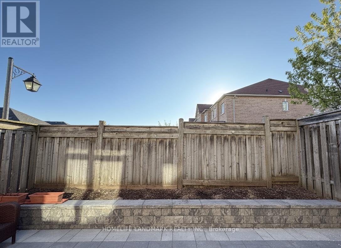 16 Gauguin Avenue, Vaughan, ON - Outdoor