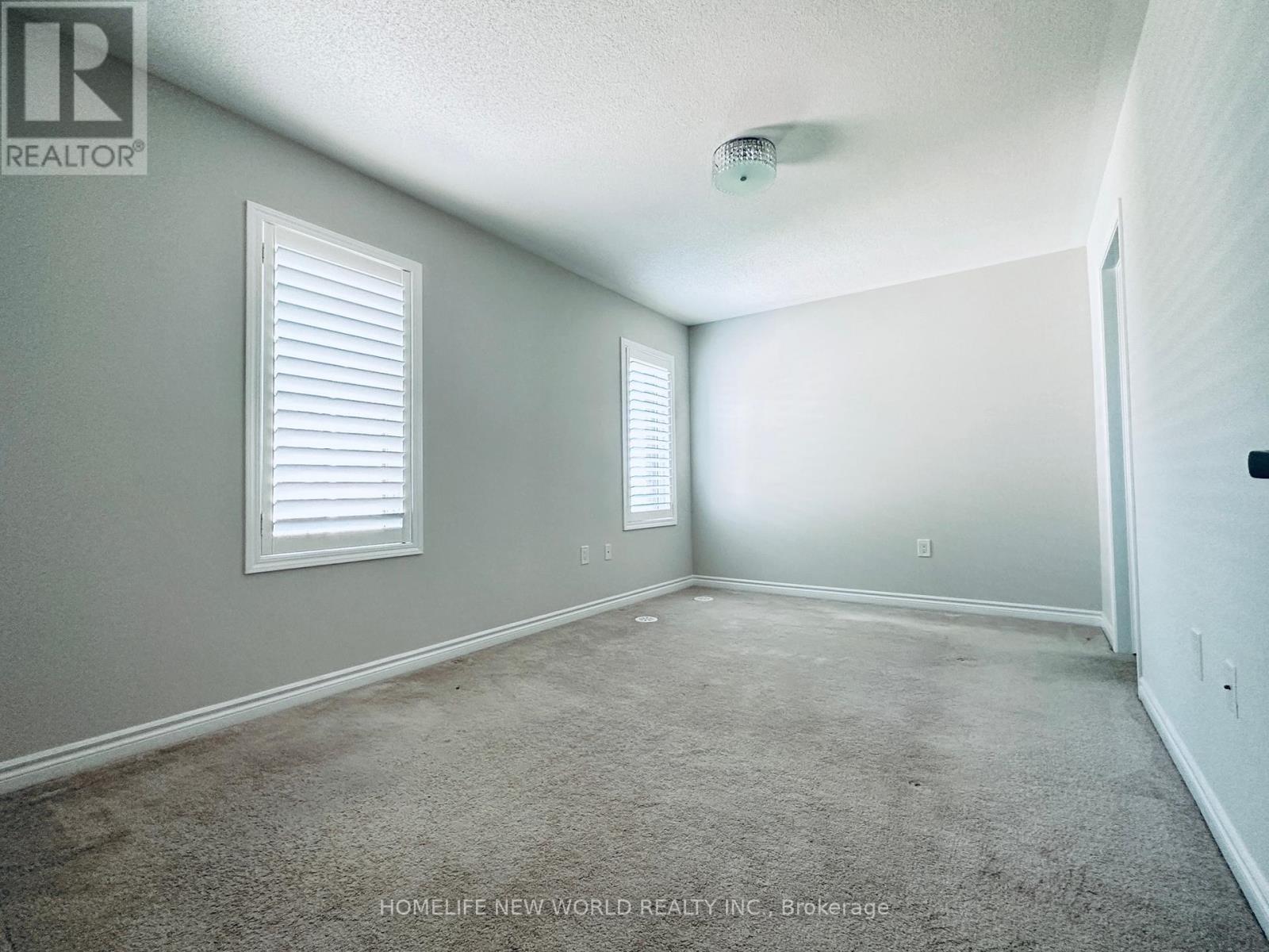 91 Mcalister Avenue, Richmond Hill, ON - Indoor Photo Showing Other Room