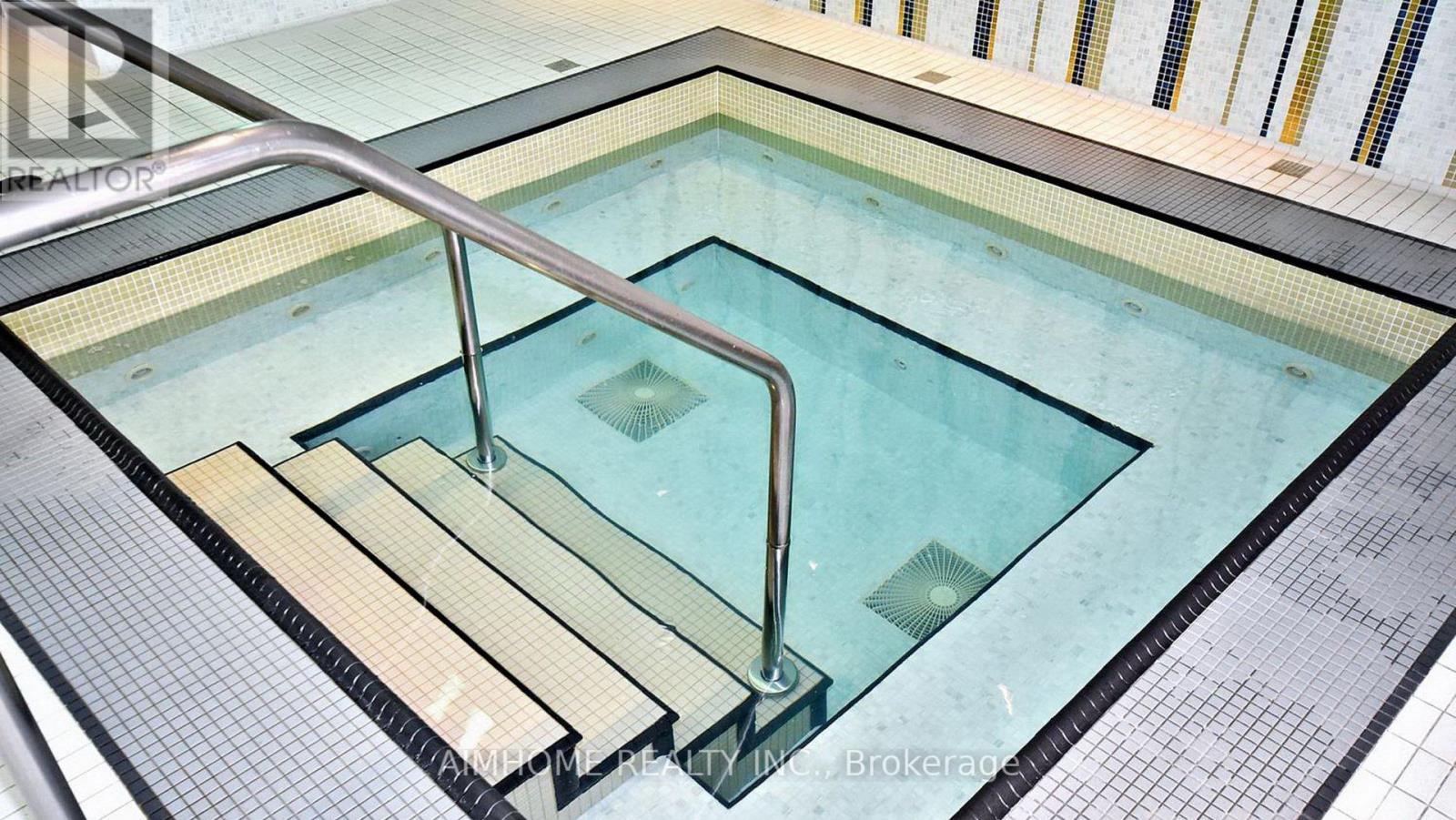 321 - 7161 Yonge Street, Markham, ON - Photo Showing Other Room