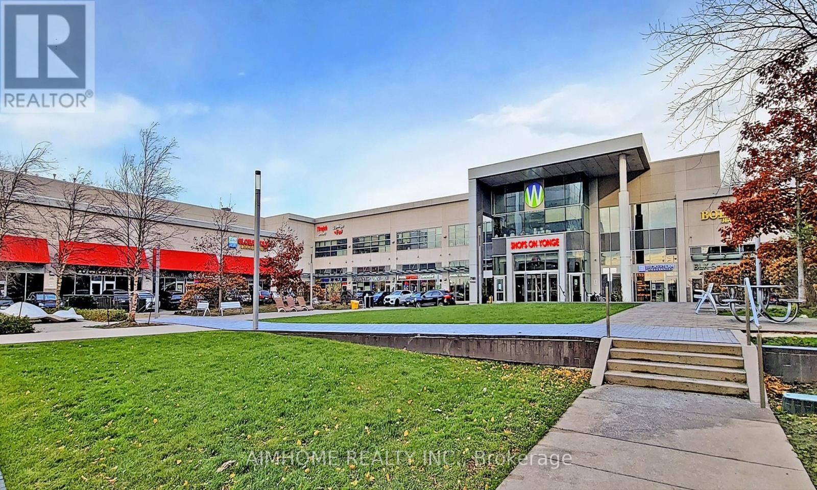 321 - 7161 Yonge Street, Markham, ON - Outdoor