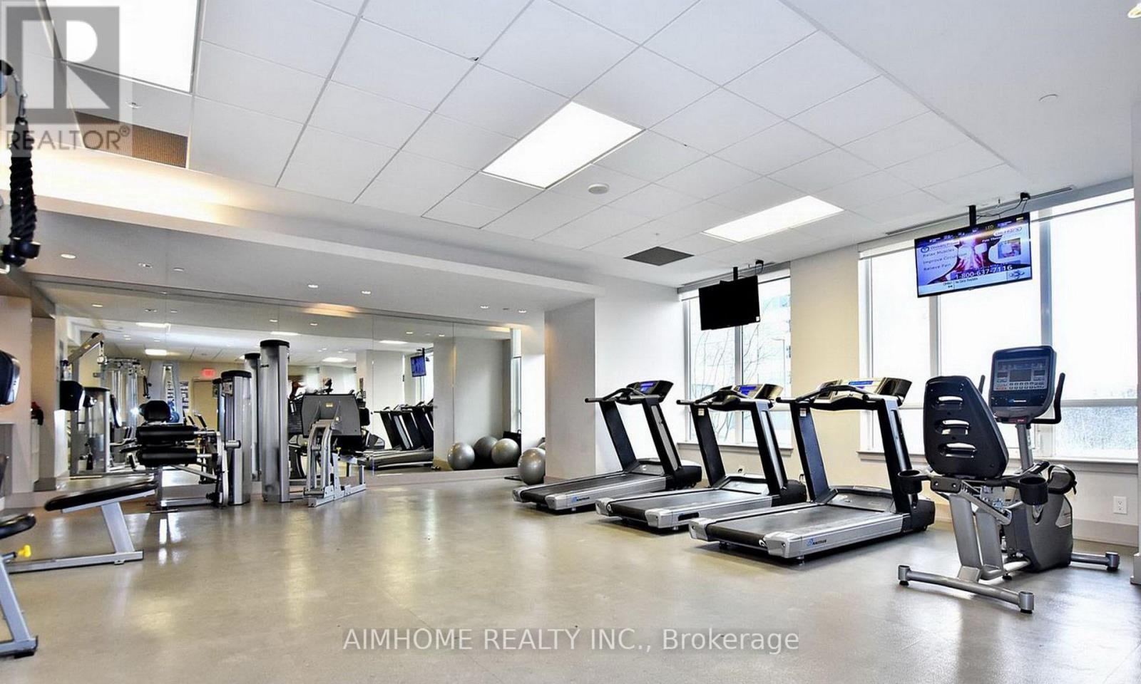 321 - 7161 Yonge Street, Markham, ON - Indoor Photo Showing Gym Room
