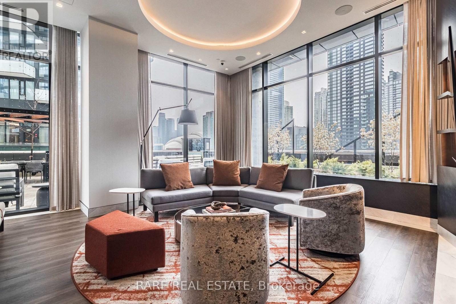 Ph10 - 470 Front Street W, Toronto, ON - Indoor Photo Showing Living Room