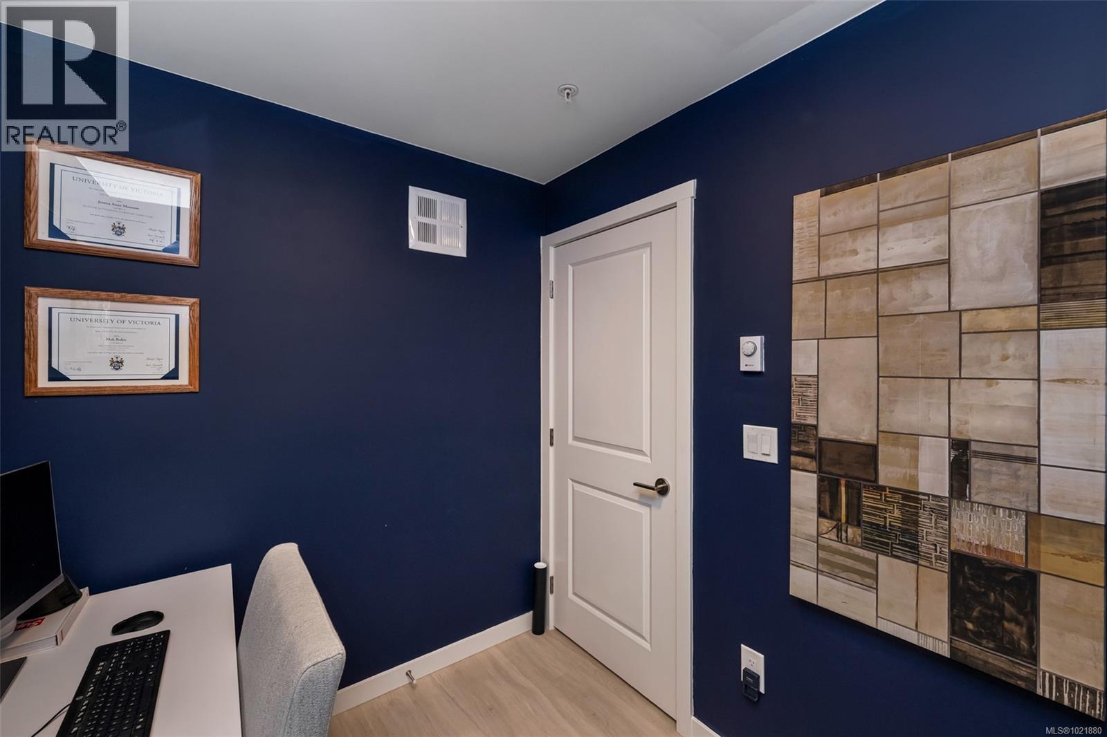 301 842 Orono Ave, Langford, BC - Indoor