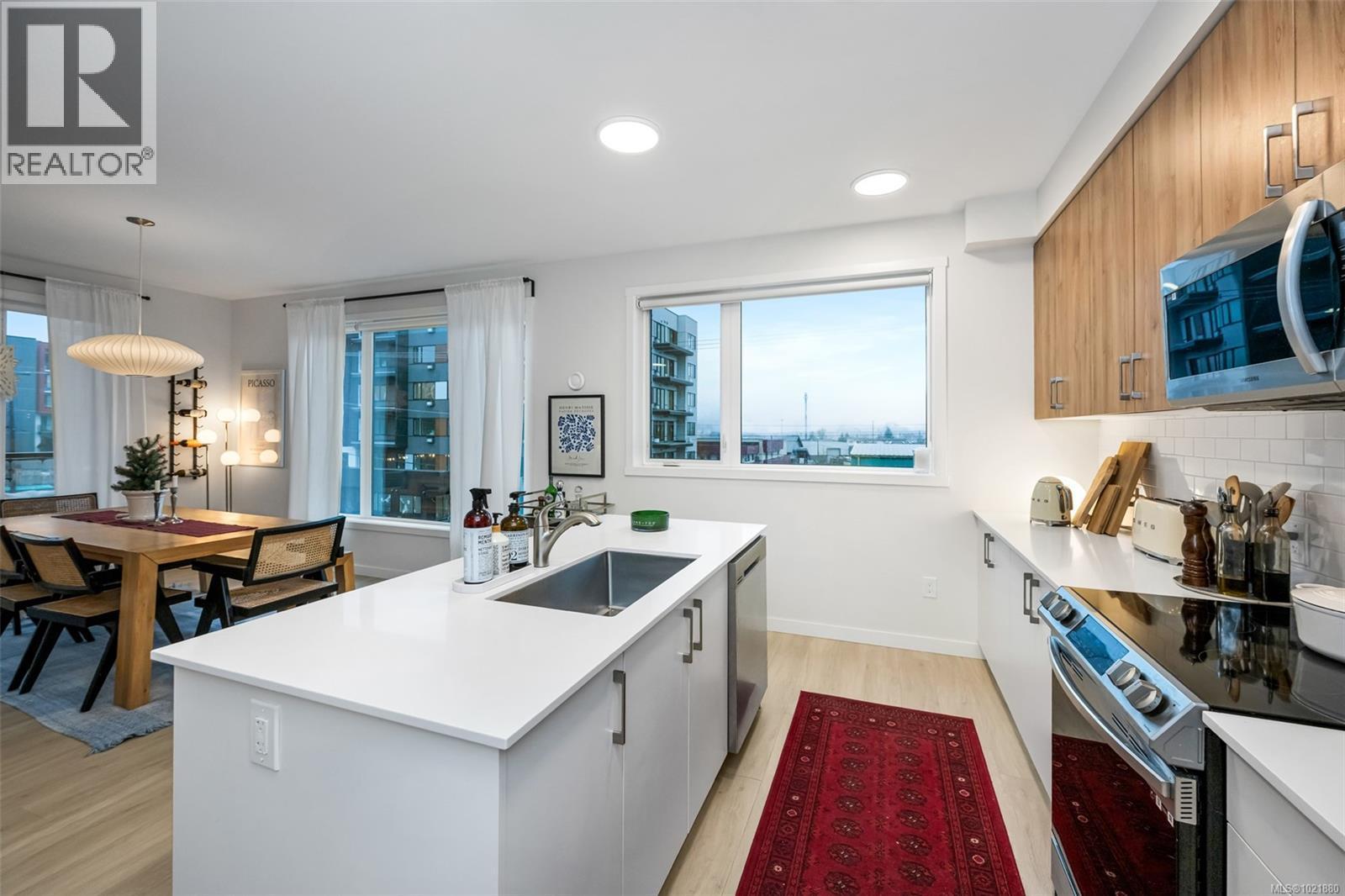 301 842 Orono Ave, Langford, BC - Indoor