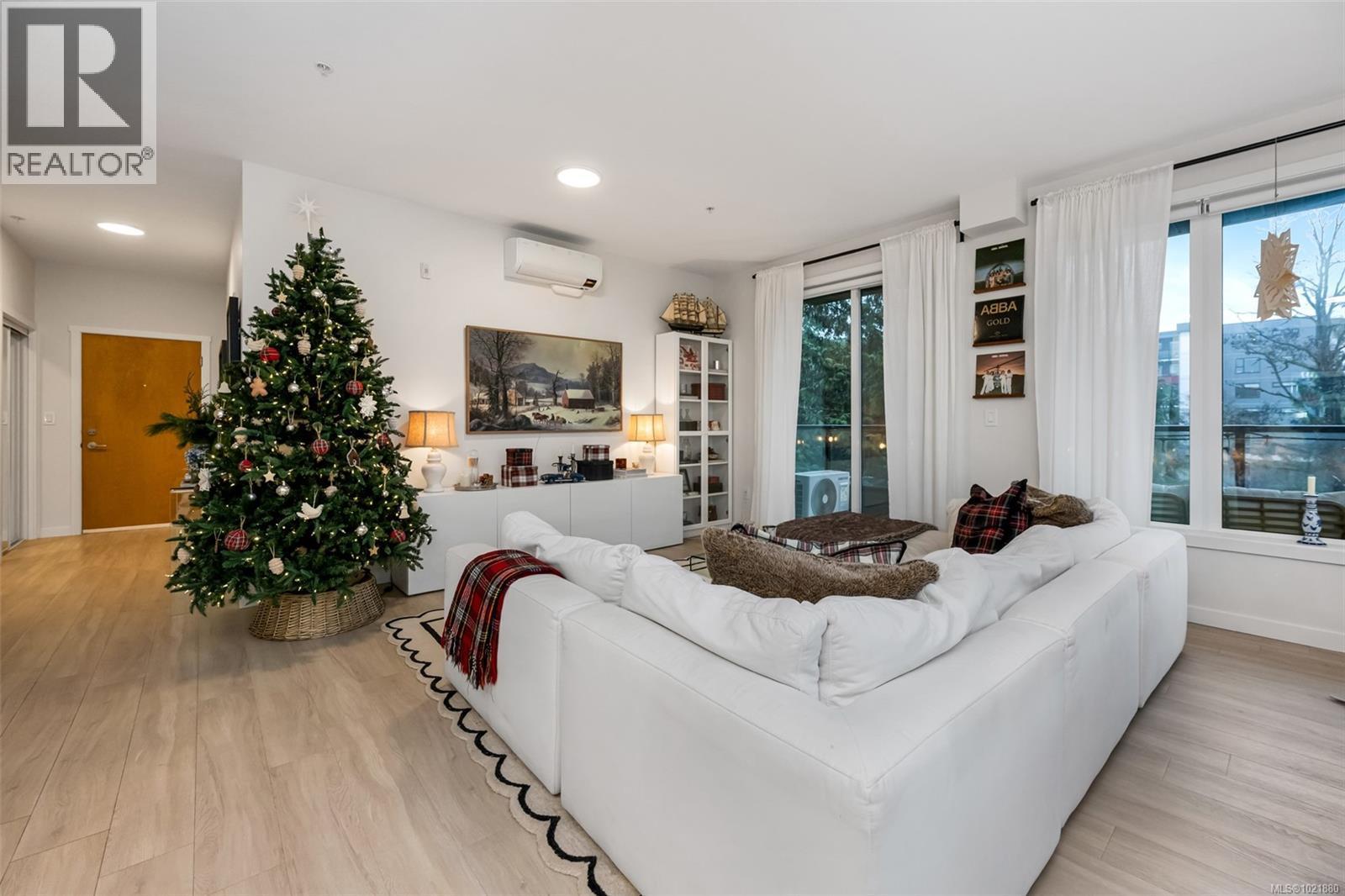 301 842 Orono Ave, Langford, BC - Indoor Photo Showing Other Room