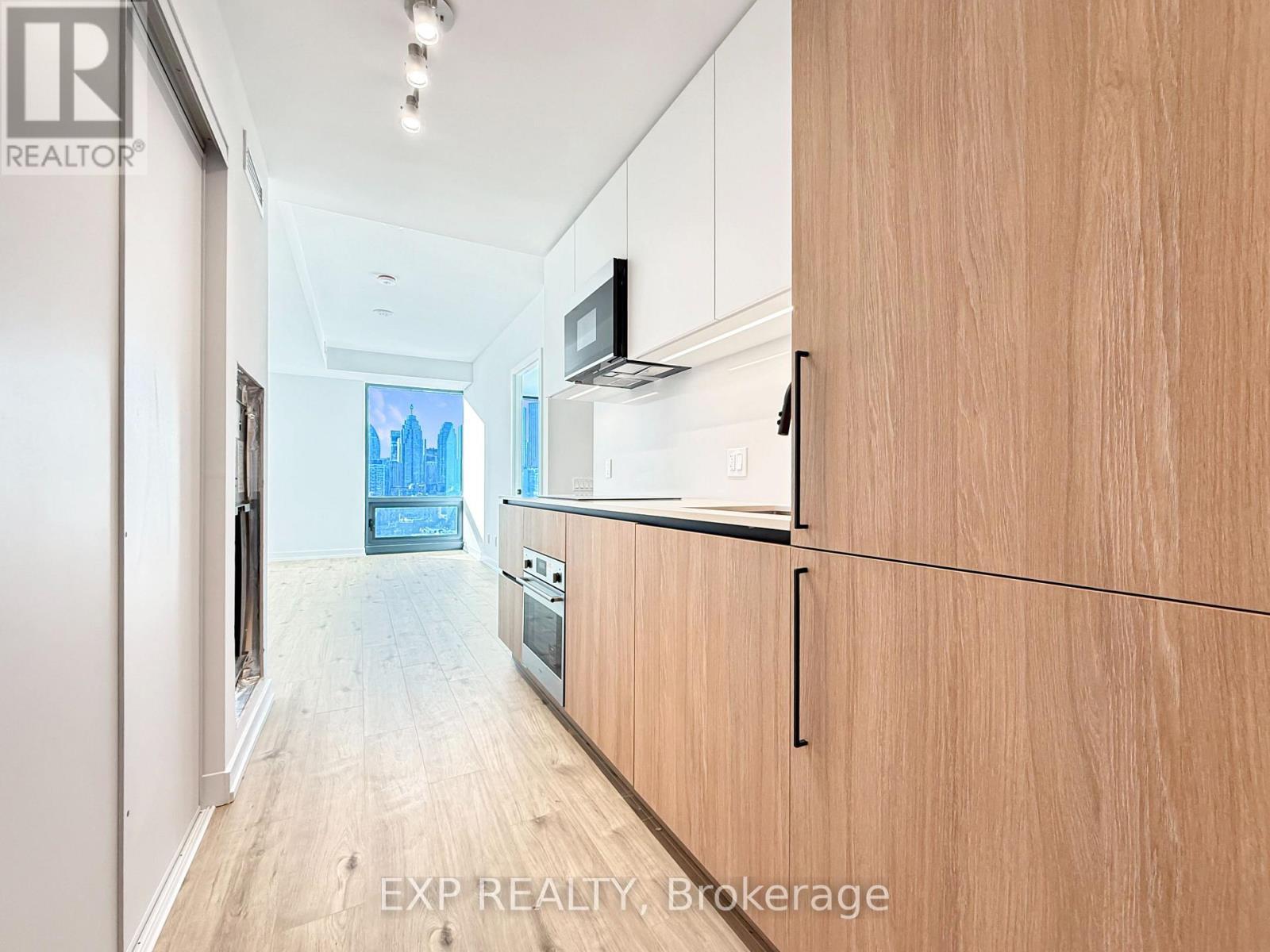 1907 - 35 Parliament Street, Toronto, ON - Indoor