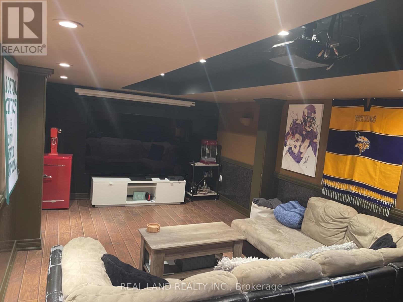 Basement - 21 Victoria Wood Avenue, Markham, ON - Indoor