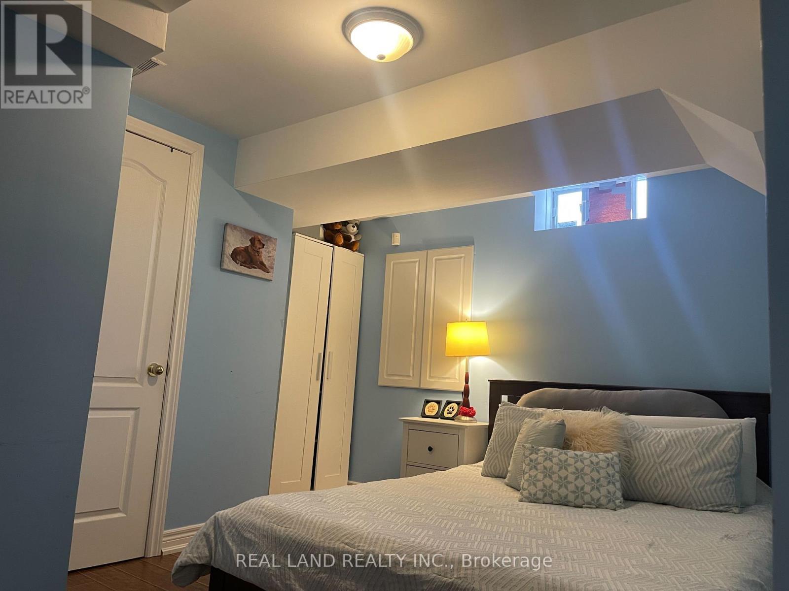 Basement - 21 Victoria Wood Avenue, Markham, ON - Indoor Photo Showing Bedroom