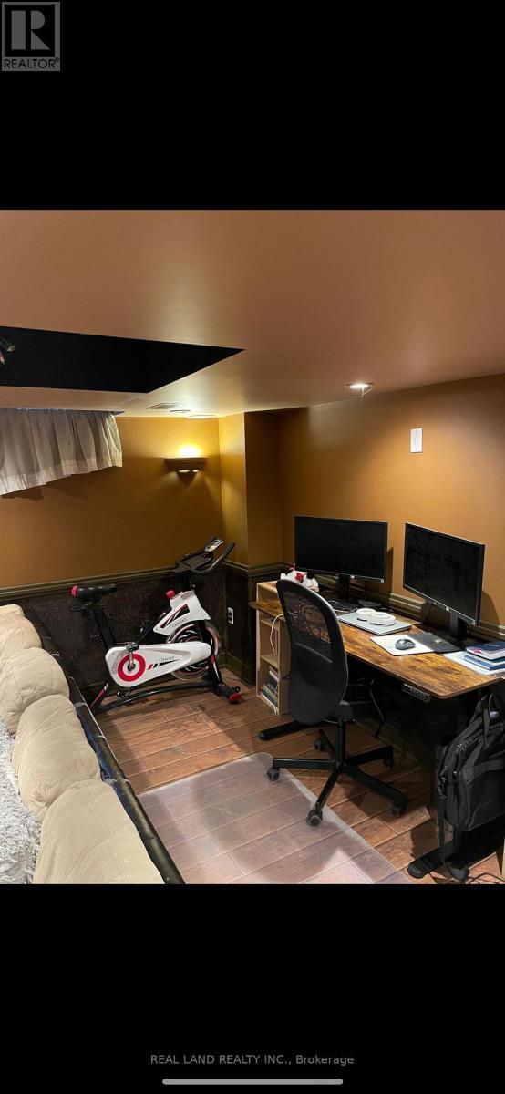 Basement - 21 Victoria Wood Avenue, Markham, ON - Indoor Photo Showing Other Room