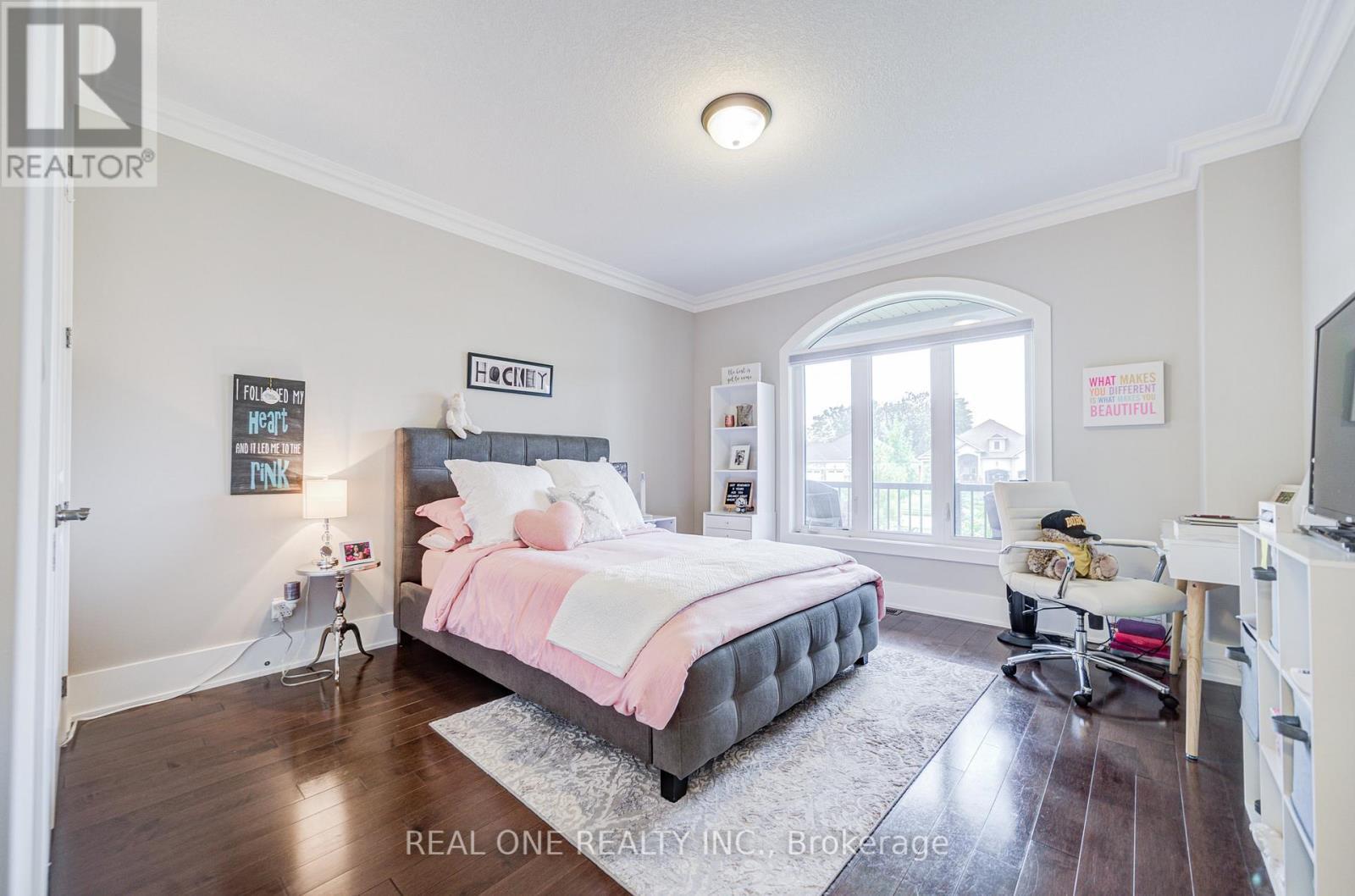 295 Sunnybrae Avenue, Innisfil, ON - Indoor Photo Showing Bedroom