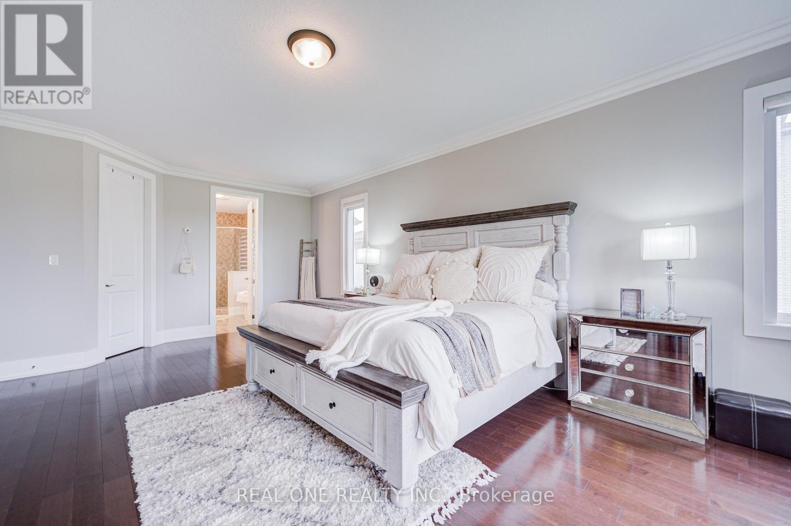 295 Sunnybrae Avenue, Innisfil, ON - Indoor Photo Showing Bedroom