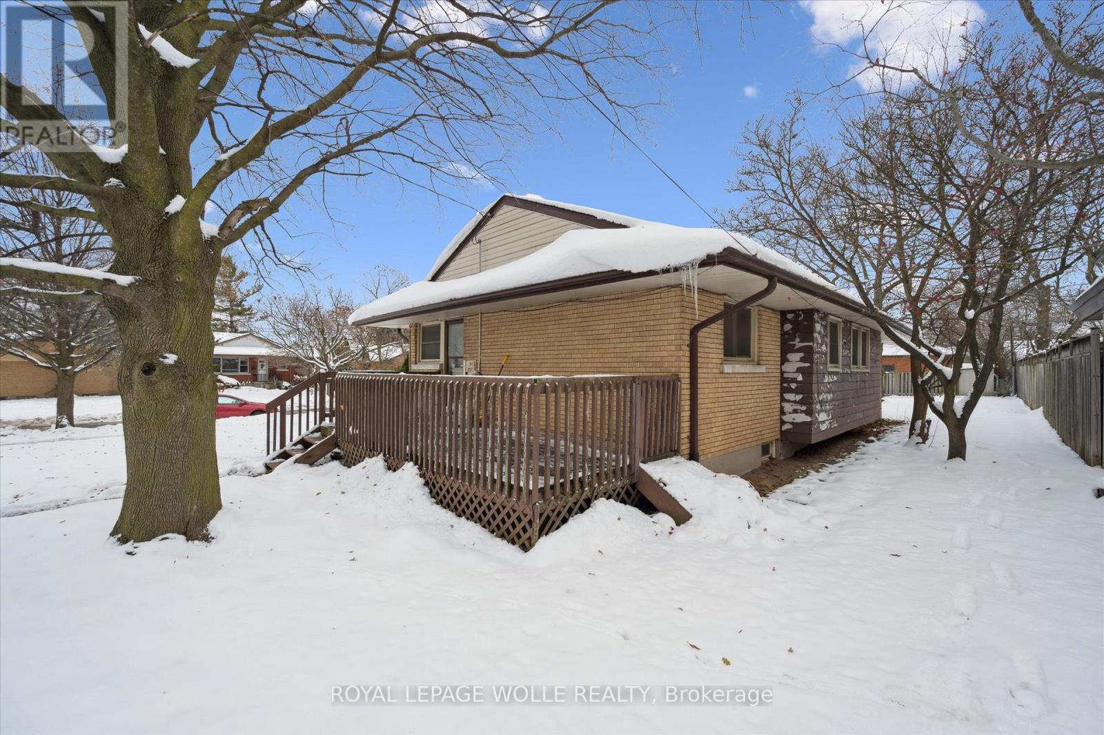 120 Islington Avenue, Kitchener, ON - Outdoor