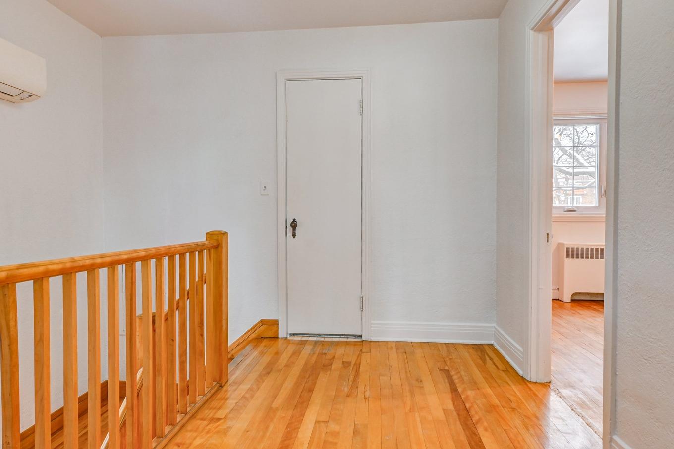 Passageway - 10202 Rue Berri, Montréal (Ahuntsic-Cartierville), QC - Indoor Photo Showing Other Room