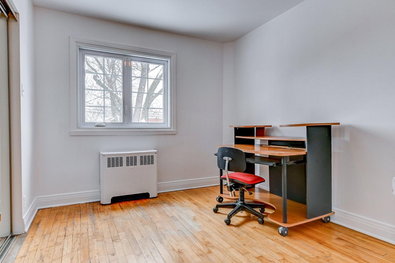 Bedroom - 10202 Rue Berri, Montréal (Ahuntsic-Cartierville), QC - Indoor Photo Showing Office
