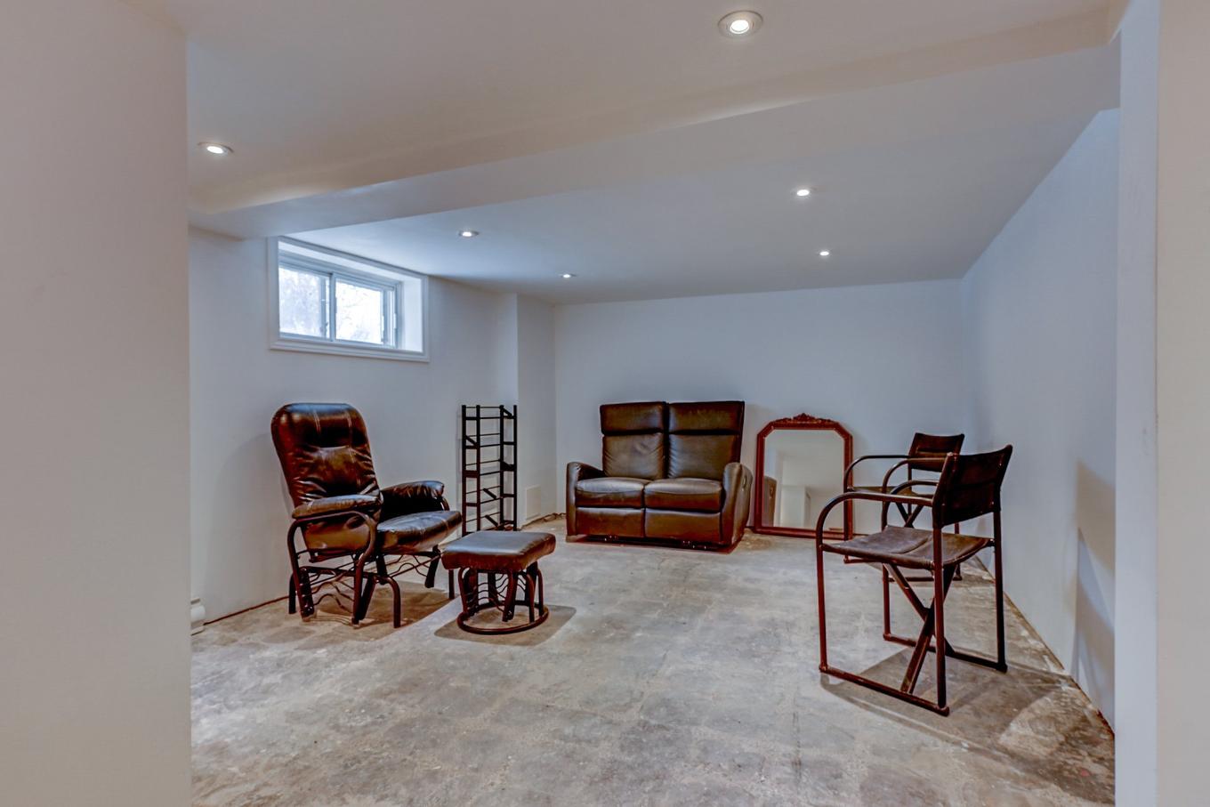 Family room - 10202 Rue Berri, Montréal (Ahuntsic-Cartierville), QC - Indoor Photo Showing Other Room